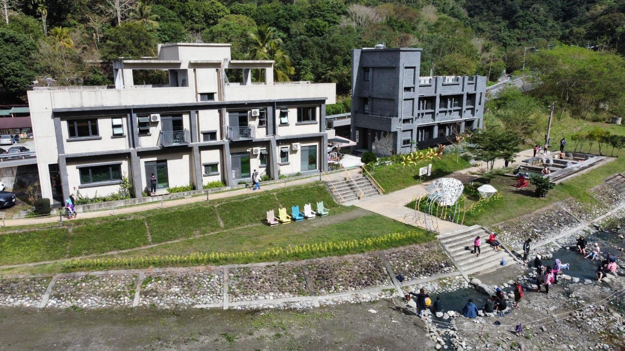 Apartmán Antong Creekside Hot Spring Yuli Exteriér fotografie